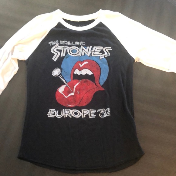 the Rolling Stones Tops - Distressed Rolling Stones top!
